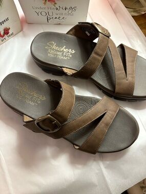 Skechers Brown Relaxed Fit Yoga Foam Slide Sandals with Buckle